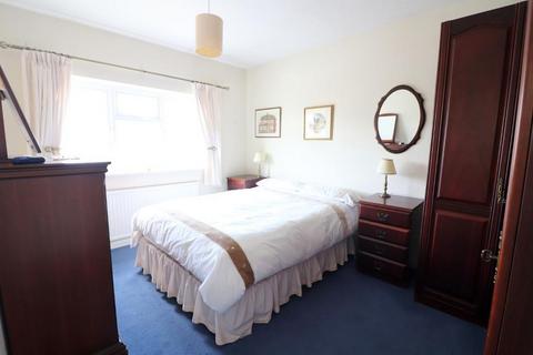 21 Blakeney Drive, Luton, LU2 7LB