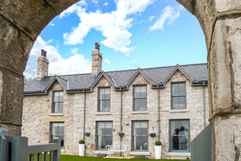 2 bedroom terraced house for sale, Cayley Promenade, Rhos on Sea, Colwyn Bay, Conwy, LL28
