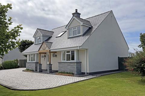 3 bedroom bungalow for sale, Lon St. Ffraid, Trearddur Bay, Holyhead, Isle of Anglesey, LL65