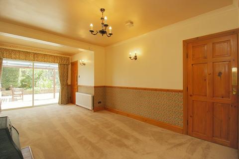 2 bedroom semi-detached house for sale, Beech Close, Thackley, Bradford, BD10