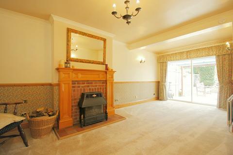 2 bedroom semi-detached house for sale, Beech Close, Thackley, Bradford, BD10