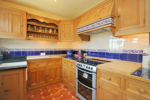 2 bedroom semi-detached house for sale, Beech Close, Thackley, Bradford, BD10