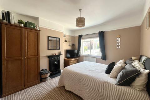 17 Harepark Terrace, Minehead, TA24 6DL