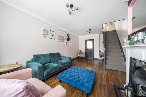 7 Camden Row, Pinner, HA5 2AH