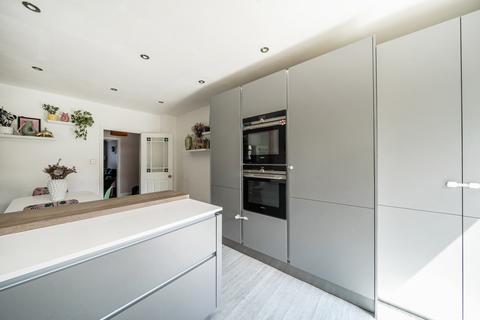 7 Camden Row, Pinner, HA5 2AH
