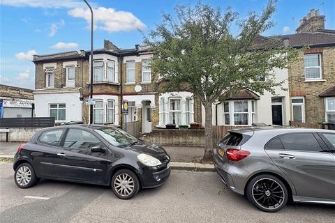 4 bedroom house to rent, Vansittart Road, Forest Gate