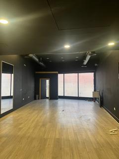 Retail property (high street) to rent, 6 The Broadway London N14 6PH