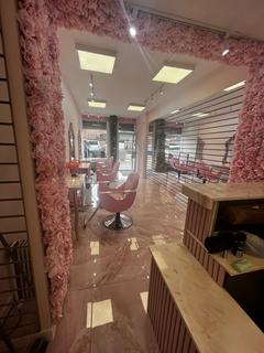 Retail property (high street) to rent, 59 Byres Rd Glasgow G11 5RG