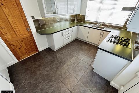 3 bedroom semi-detached house for sale, Newfield Drive, Kingswinford
