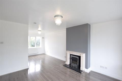 3 bedroom semi-detached house to rent, Wealcroft, Leam Lane, NE10