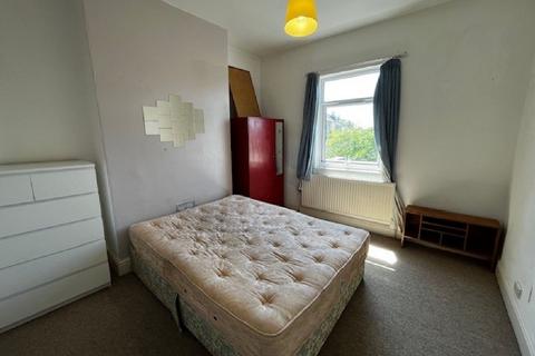 5 bedroom maisonette to rent, Bristol BS7