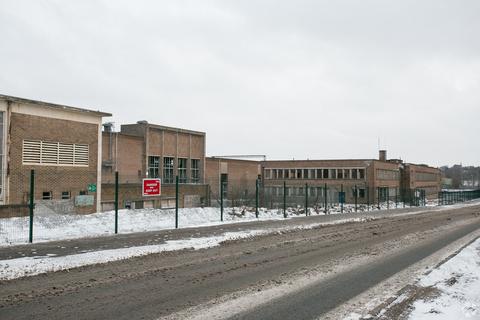 Distribution warehouse to rent, Middlemore Ln Walsall WS9 8DN