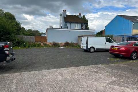 Warehouse to rent, Cross St Bilston WV14 8DL