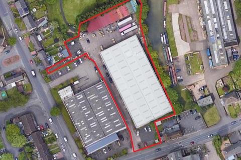 Warehouse to rent, Cross St Bilston WV14 8DL
