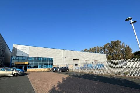 Warehouse to rent, Nash Rd Redditch B98 7AS