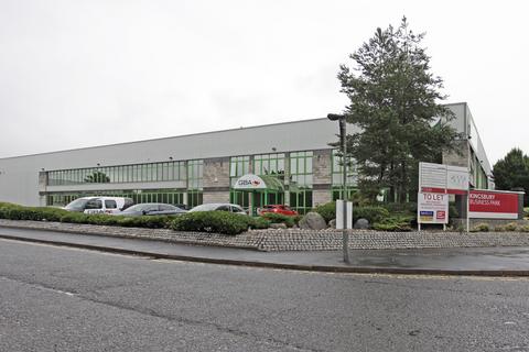 Distribution warehouse to rent, Kingsbury Rd Sutton Coldfield B76 9DL