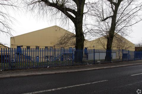 Warehouse to rent, Spring Rd Wolverhampton WV4 6LF