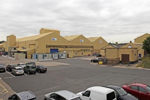Warehouse to rent, Spring Rd Wolverhampton WV4 6LF