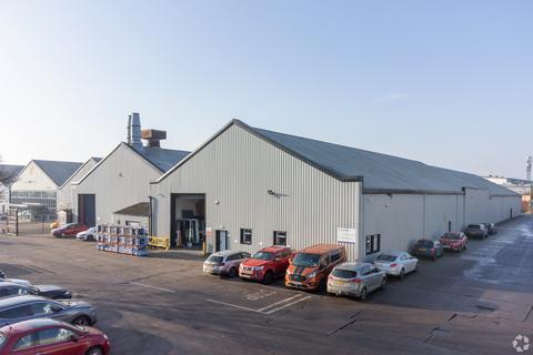 Warehouse to rent, Bloxwich Rd Walsall WS2 7BD