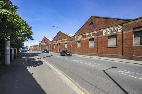 Warehouse to rent, Heath Rd Wednesbury WS10 8LP