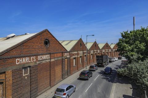 Warehouse to rent, Heath Rd Wednesbury WS10 8LP