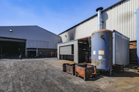 Warehouse to rent, Heath Rd Wednesbury WS10 8LP