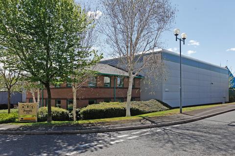 Warehouse to rent, Halesowen Rd Dudley DY2 9RE