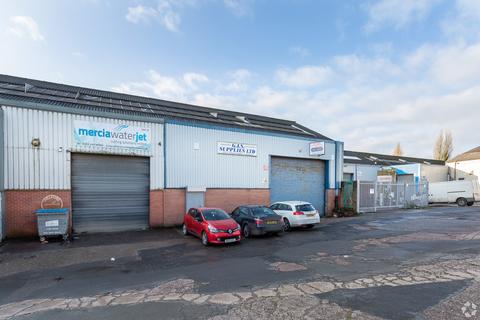 Factory to rent, Dudley Central-Trading Est Shaw Rd Dudley DY2 8QX