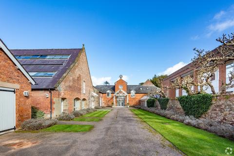 Office to rent, Walford Walford HR9 5QN