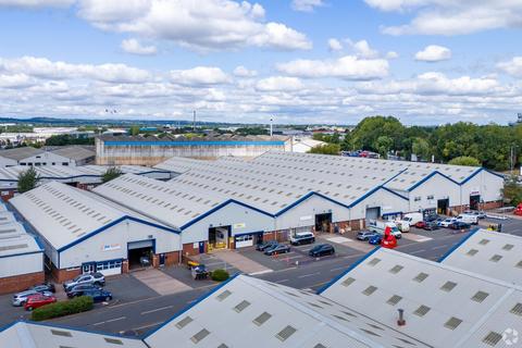 Warehouse to rent, Kelvin Way West Bromwich B70 7TN