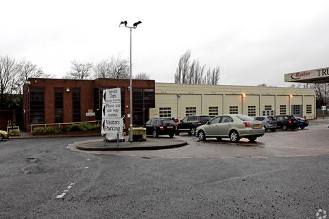 Warehouse to rent, Fairfield Rd Halesowen B62 9JL
