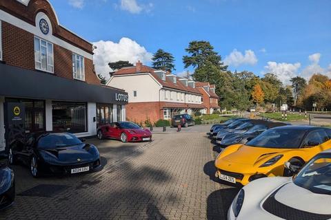 Retail property (high street) to rent, 2 Epsom Rd East Horsley KT24 6DG