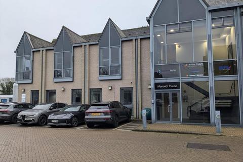 Office to rent, 1-2 Eversley Way Egham TW20 8RY