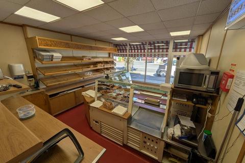 Retail property (high street) to rent, 143 Worplesdon Rd Guildford GU2 9XA