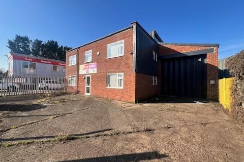 Warehouse to rent, Briar Clos Evesham WR11 4JT