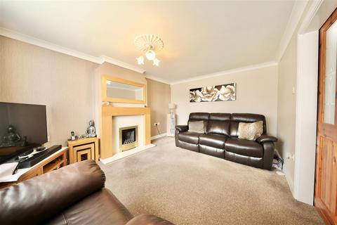 3 bedroom terraced house for sale, Gildane, Hull