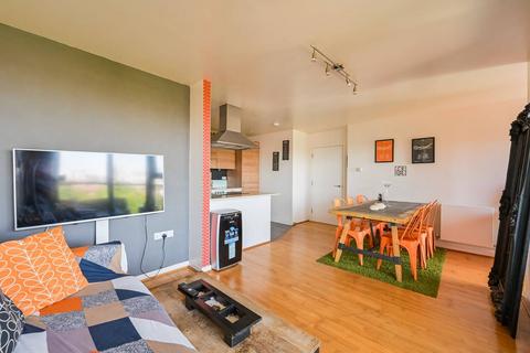 2 bedroom flat for sale, 18 Mostyn Grove, London E3