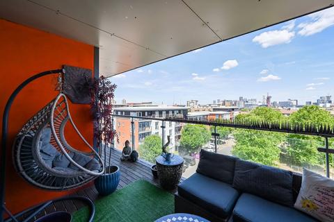 2 bedroom flat for sale, 18 Mostyn Grove, London E3