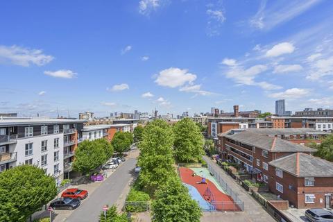 2 bedroom flat for sale, 18 Mostyn Grove, London E3