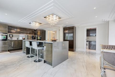 5 bedroom detached house for sale, Ernest Road, Hornchurch, RM11