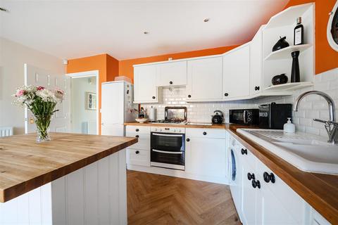 3 bedroom terraced house for sale, Fen Close, Kidderminster