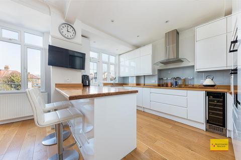 6 Green Moor Link, London, N21 2ND