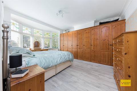 6 Green Moor Link, London, N21 2ND