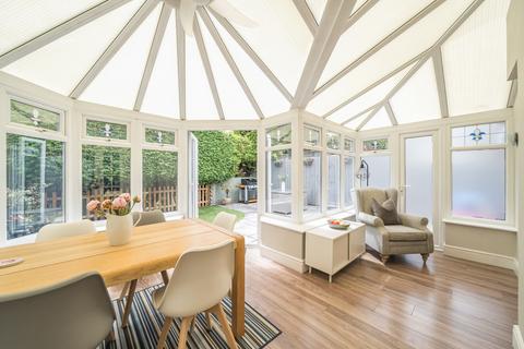 undefined, Ashley Road, Woking GU21