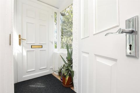 2 bedroom maisonette for sale, Little Grange, Whyteleafe CR3