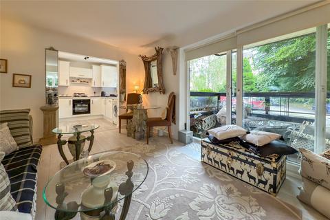 2 bedroom apartment for sale, Stakers Court, Milton Road, Harpenden, Hertfordshire, AL5