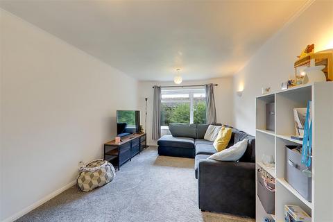 2 bedroom apartment for sale, Broadwater Hall, South Farm Road, Worthing, West Sussex, BN14 7BP