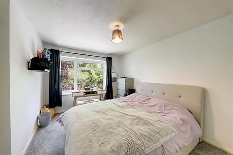 2 bedroom apartment for sale, Broadwater Hall, South Farm Road, Worthing, West Sussex, BN14 7BP