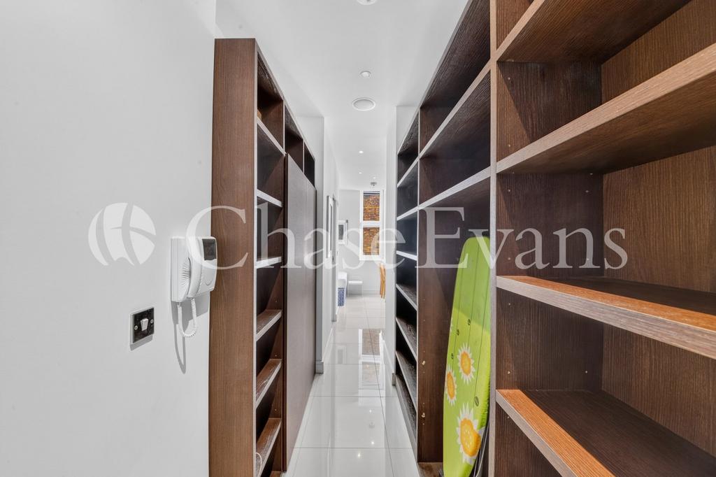 Apartment in Camden - View 3