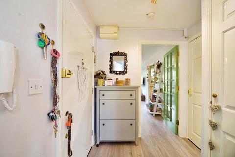 15 Polsten Mews, Enfield, EN3 6YF